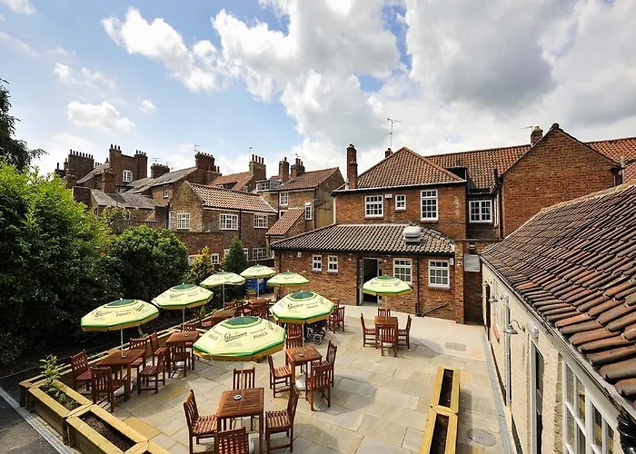 The Gillygate Pub Bed & Breakfast York